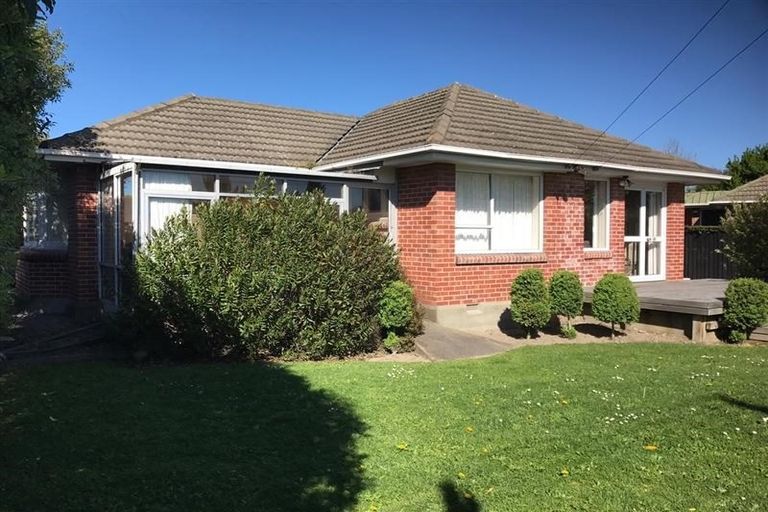 Photo of property in 22 Dinton Street, Russley, Christchurch, 8042