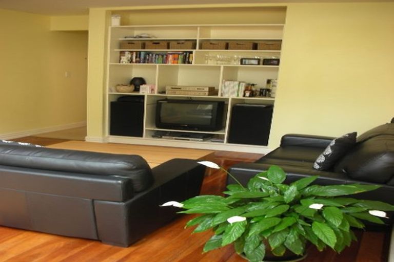Photo of property in 323f Mount Eden Road, Mount Eden, Auckland, 1024