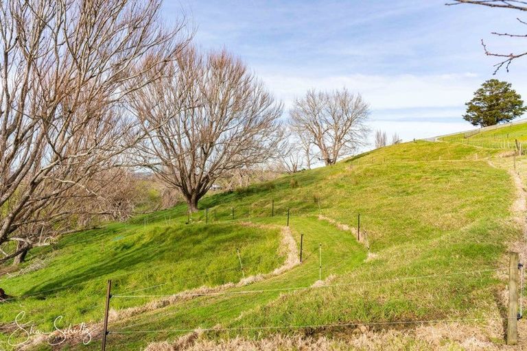 Photo of property in 16 Nikau Lane, Maungaturoto, 0520