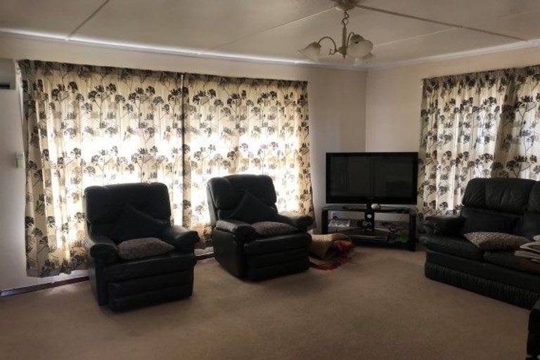 Photo of property in 53 Flay Crescent, Burnside, Christchurch, 8053