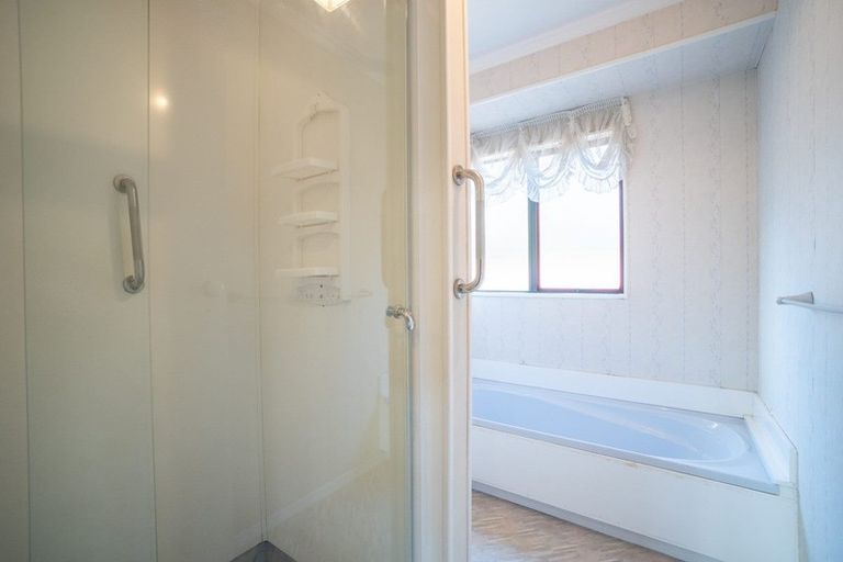 Photo of property in 716 Tremaine Avenue, Palmerston North, 4414