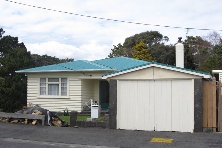 Photo of property in 10 Struan Avenue, Lower Vogeltown, New Plymouth, 4310