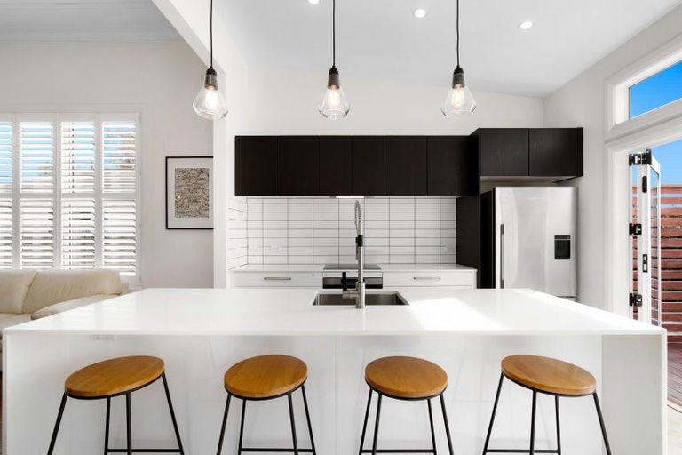 Photo of property in 59 Nelson Crescent, Napier South, Napier, 4110