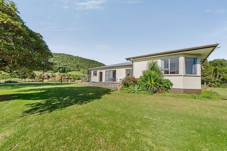 Photo of property in 1469 South Road, Kaitake, New Plymouth, 4374