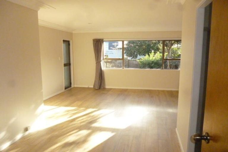 Photo of property in 4/54 Wellington Street, Howick, Auckland, 2014