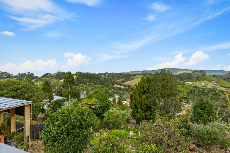 Photo of property in 9 Burnham Road, Waitakere, Auckland, 0816