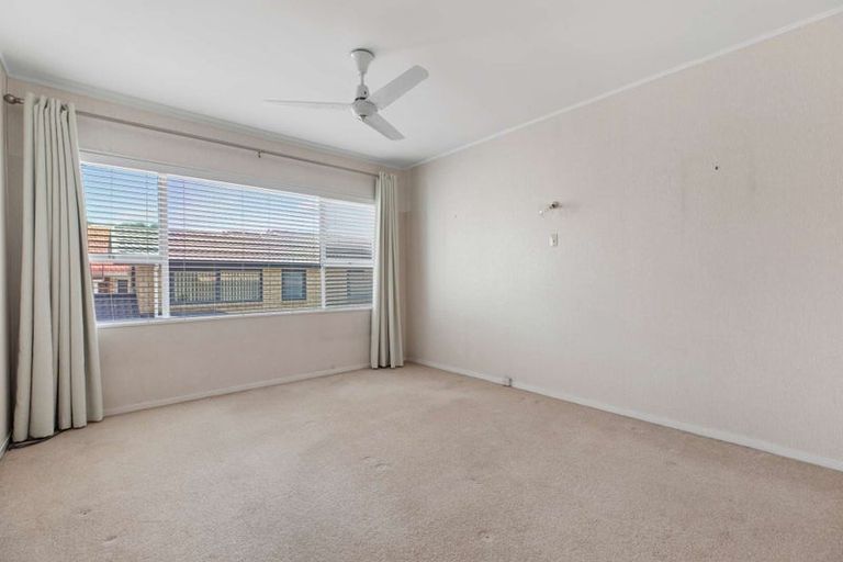 Photo of property in 1/160 Mount Albert Road, Mount Albert, Auckland, 1025