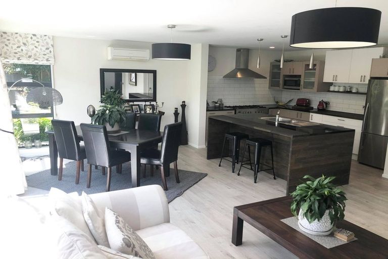 Photo of property in 1 Hawthorn Mews, Rangiora, 7400