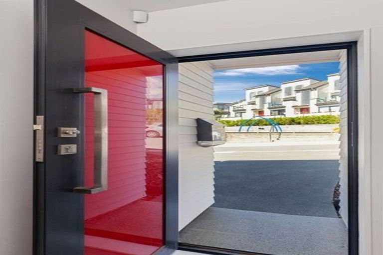 Photo of property in 50 Makamaka Lane, Albany Heights, Auckland, 0632