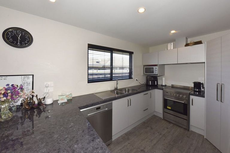 Photo of property in 111 Palmers Road, New Brighton, Christchurch, 8083