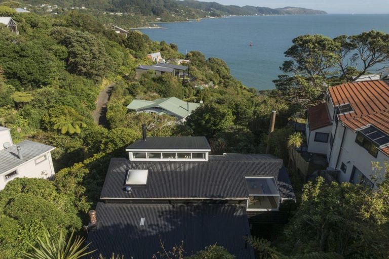 Photo of property in 7 Westhill Road, Point Howard, Lower Hutt, 5013