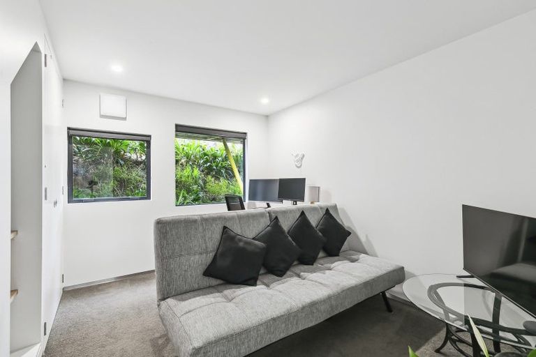 Photo of property in 47 Mount Pleasant Road, Aro Valley, Wellington, 6012