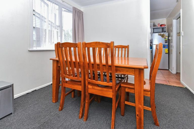 Photo of property in 22 Mayflower Close, Mangere East, Auckland, 2024