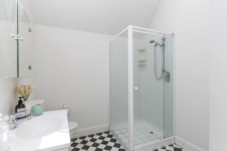 Photo of property in 9 Murphy Street, Thorndon, Wellington, 6011