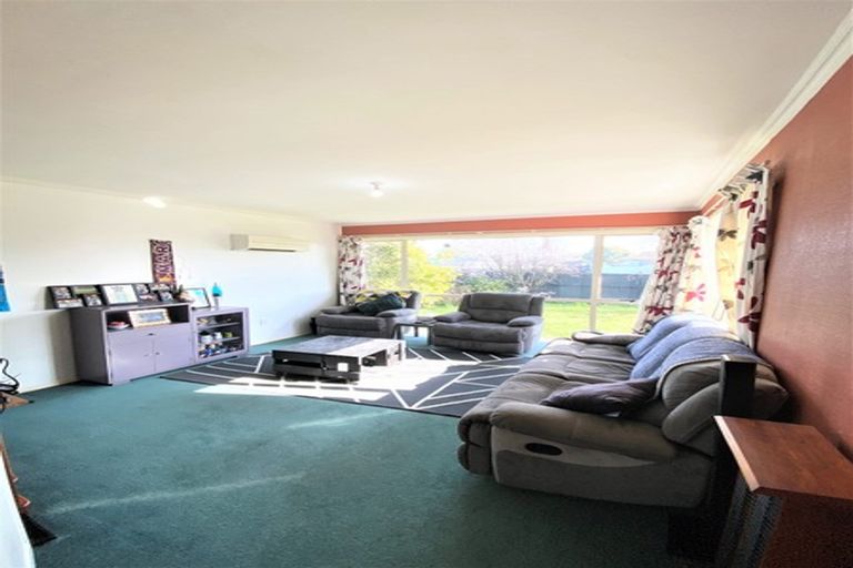 Photo of property in 220 Greers Road, Bryndwr, Christchurch, 8053