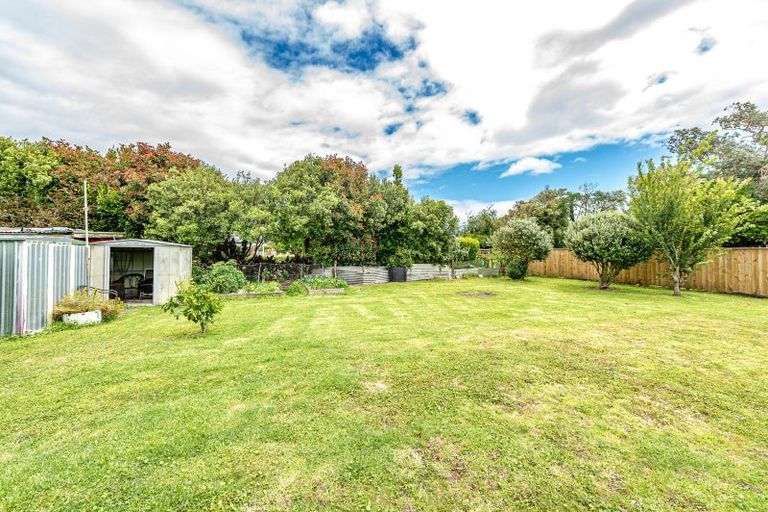 Photo of property in 64 Wikitoria Road, Putiki, Whanganui, 4501