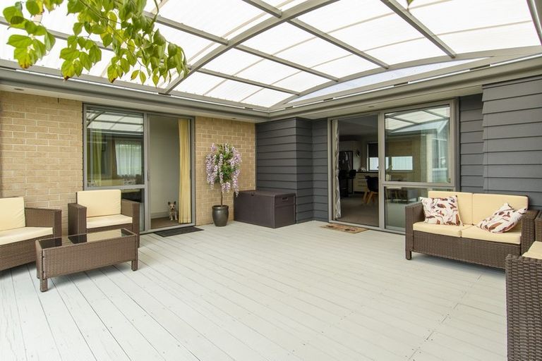 Photo of property in 1 Laura Avenue, Ohauiti, Tauranga, 3112