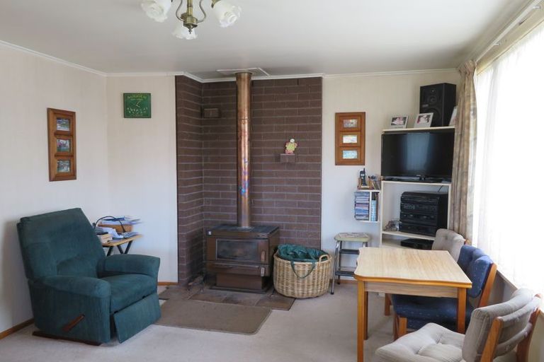 Photo of property in 21 Perth Street, South Hill, Oamaru, 9400