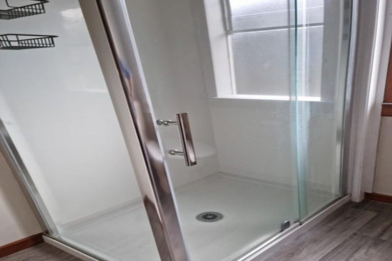 Photo of property in 49 Tawa Road, One Tree Hill, Auckland, 1061