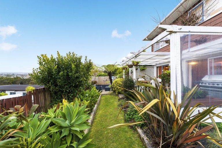 Photo of property in 51 Spence Road, Henderson, Auckland, 0612