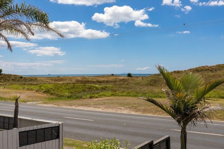 Photo of property in 960a Papamoa Beach Road, Papamoa Beach, Papamoa, 3118
