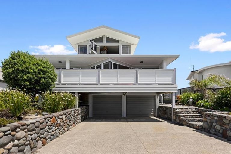 Photo of property in 960a Papamoa Beach Road, Papamoa Beach, Papamoa, 3118