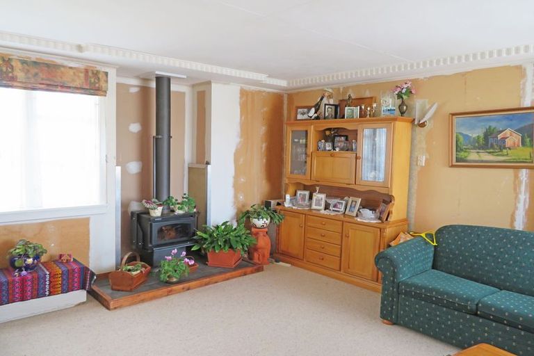 Photo of property in 21 Perth Street, South Hill, Oamaru, 9400