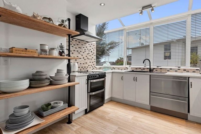 Photo of property in 960a Papamoa Beach Road, Papamoa Beach, Papamoa, 3118