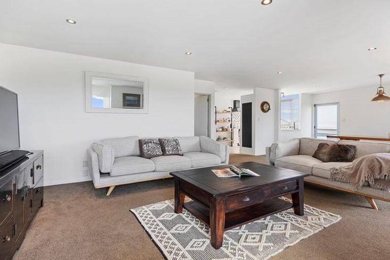 Photo of property in 960a Papamoa Beach Road, Papamoa Beach, Papamoa, 3118