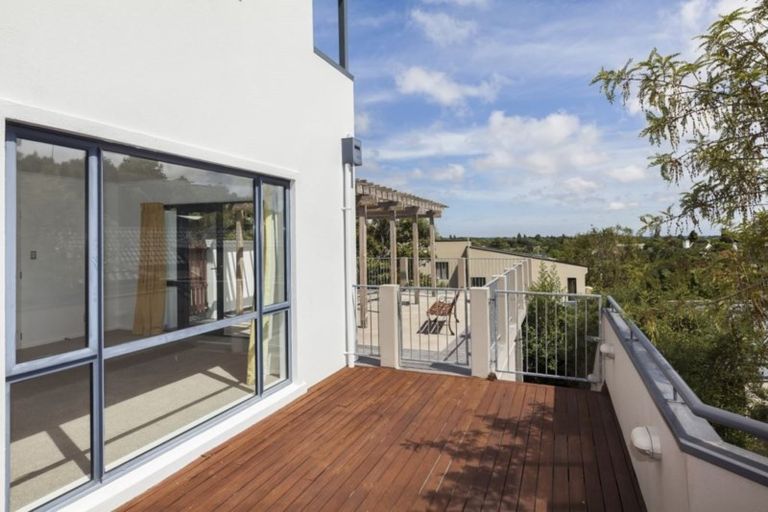 Photo of property in 25 Major Aitken Drive, Huntsbury, Christchurch, 8022