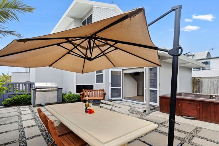 Photo of property in 960a Papamoa Beach Road, Papamoa Beach, Papamoa, 3118