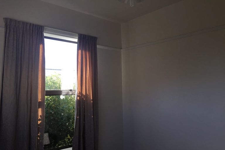 Photo of property in 9 Domain Terrace, Spreydon, Christchurch, 8024