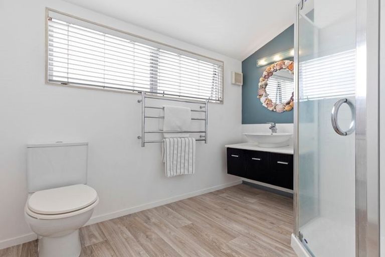 Photo of property in 960a Papamoa Beach Road, Papamoa Beach, Papamoa, 3118