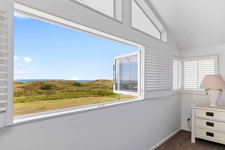 Photo of property in 960a Papamoa Beach Road, Papamoa Beach, Papamoa, 3118