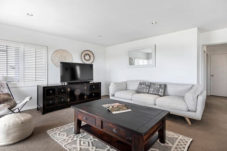 Photo of property in 960a Papamoa Beach Road, Papamoa Beach, Papamoa, 3118