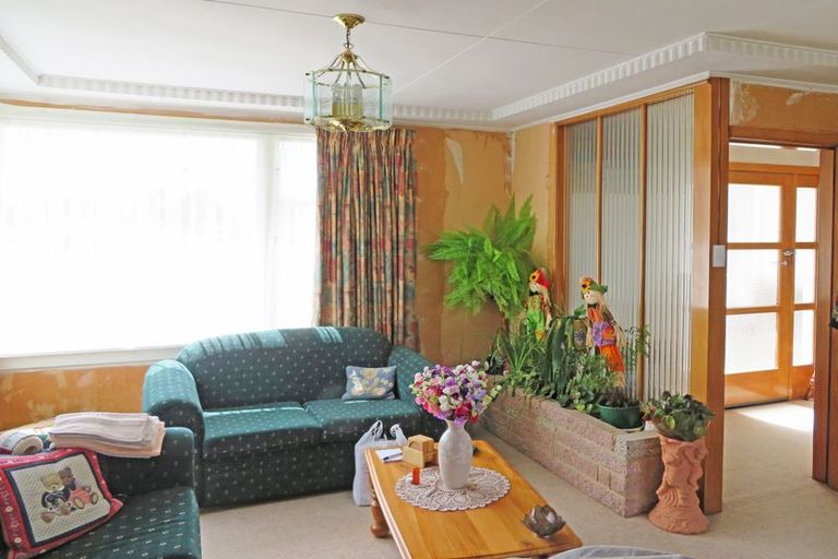 Photo of property in 21 Perth Street, South Hill, Oamaru, 9400