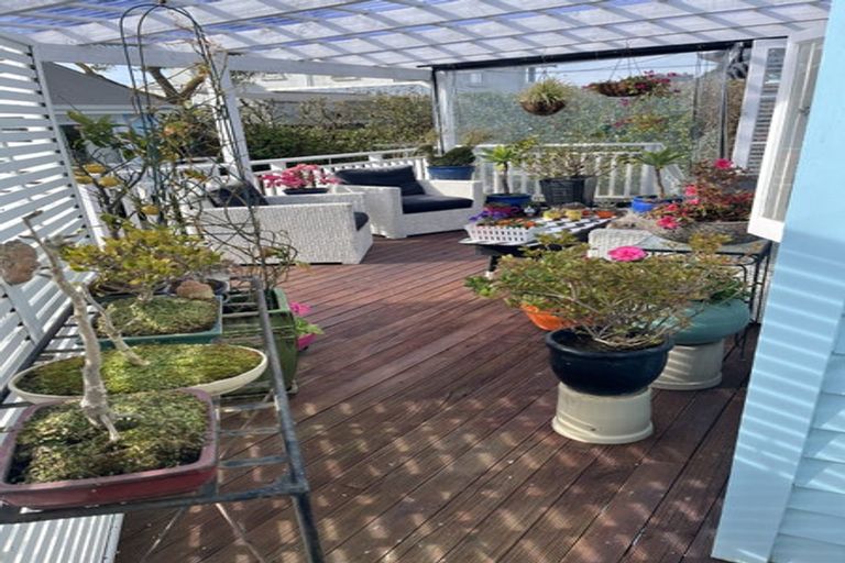 Photo of property in 8 Effingham Street, North New Brighton, Christchurch, 8083