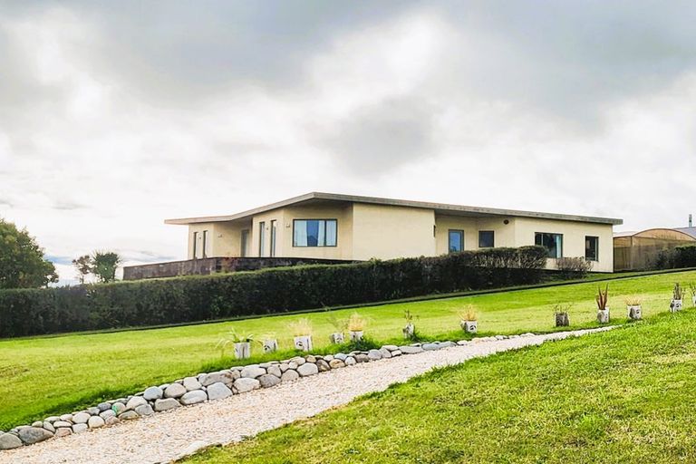 Photo of property in 33 Ruataniwha Drive, Collingwood, 7073