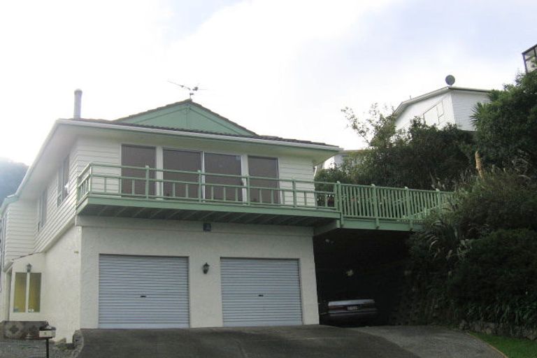 Photo of property in 5 Penryn Drive, Camborne, Porirua, 5026