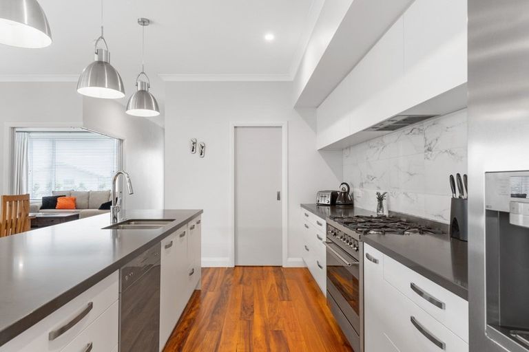 Photo of property in 8 Benmore Crescent, Pyes Pa, Tauranga, 3112