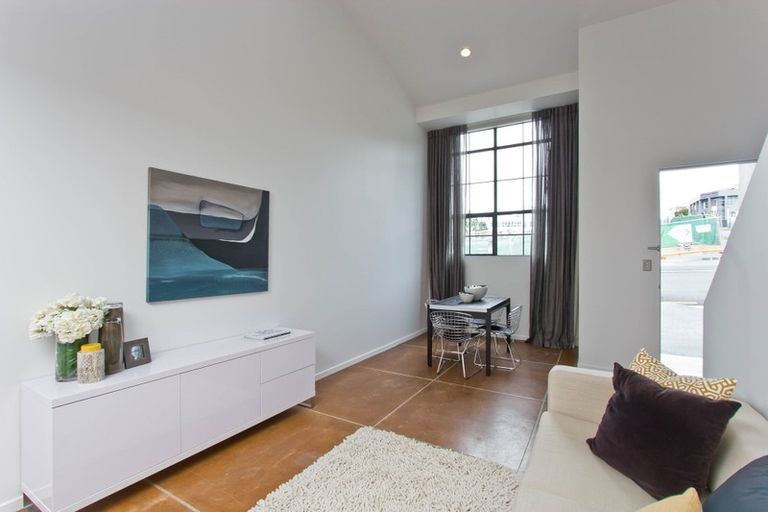 Photo of property in 2/34 Pollen Street, Grey Lynn, Auckland, 1021