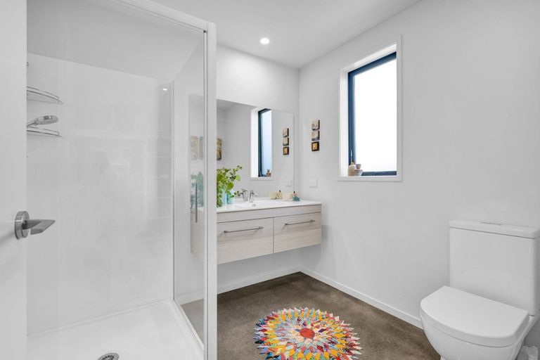 Photo of property in 12 Greenpath Lane, Hurworth, New Plymouth, 4310