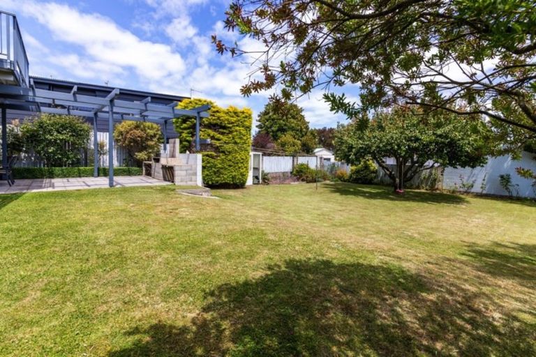 Photo of property in 20 Regents Grove, Richmond Heights, Taupo, 3330