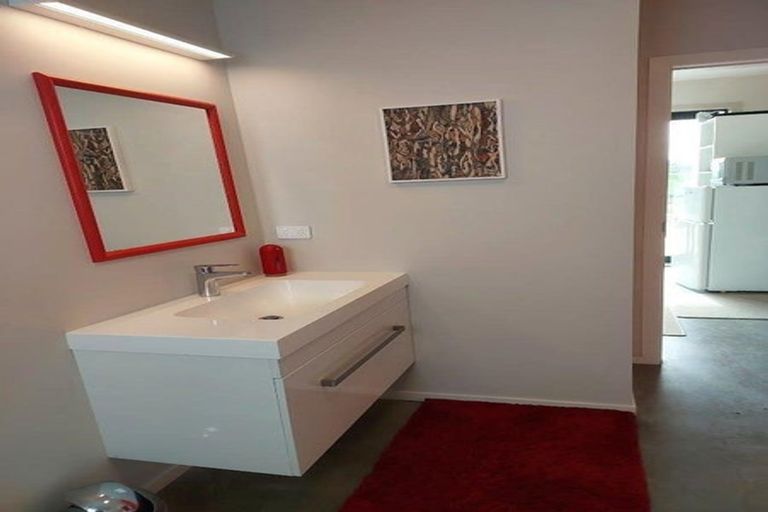 Photo of property in 136 Harakeke Road, Te Horo, Otaki, 5581