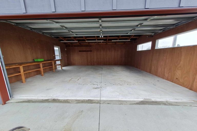 Photo of property in 126 Gayhurst Road, Dallington, Christchurch, 8061