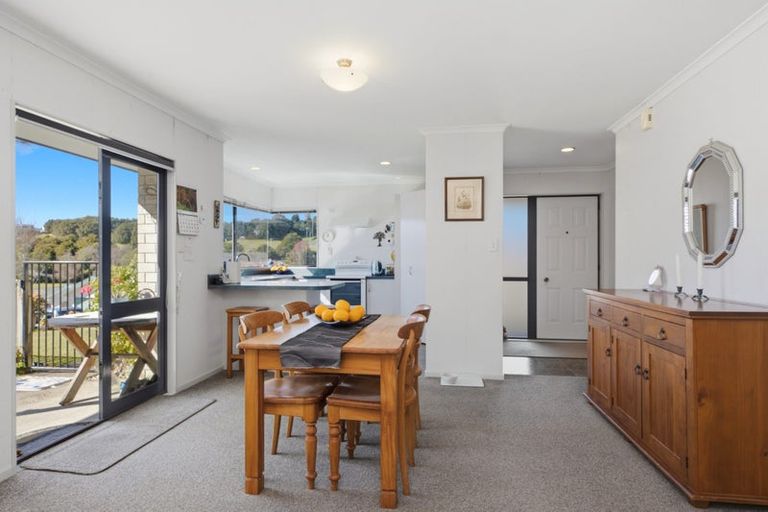 Photo of property in 8 Sunvale Place, Gate Pa, Tauranga, 3112