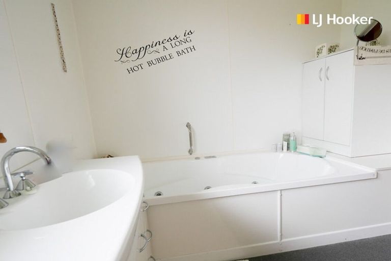 Photo of property in 8 Roseness Street, Palmerston, 9430