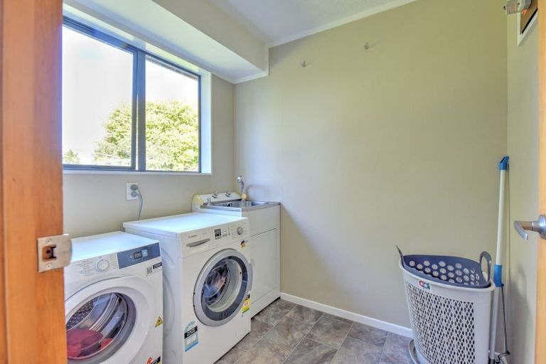 Photo of property in 50 Morton Street, Edendale, 9825