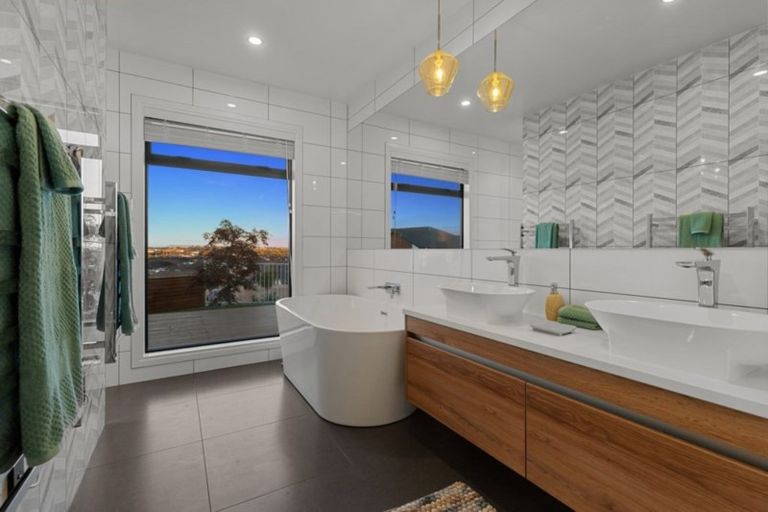 Photo of property in 13 Sylvester Crescent, Flagstaff, Hamilton, 3210