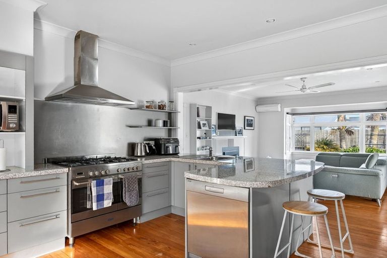 Photo of property in 22 Muir Street, Te Hapara, Gisborne, 4010